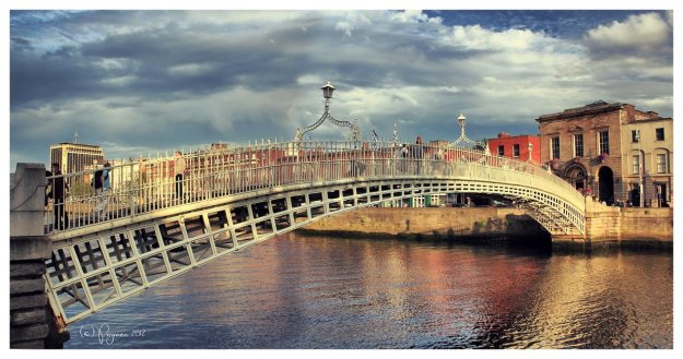 ha__penny_bridge__dublin_by_pajunen-d59k91o